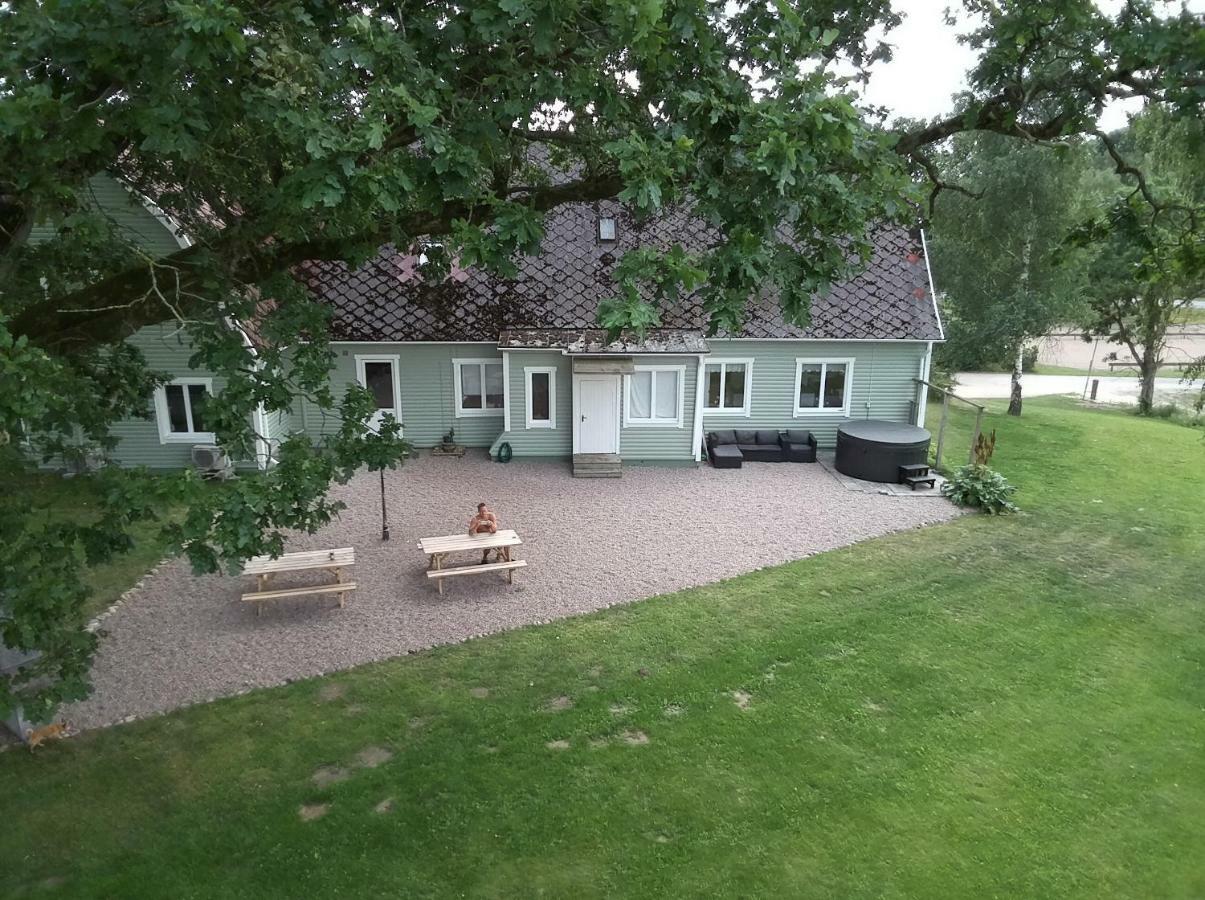 Byskolansvandrarhem Bronnestad Exterior photo
